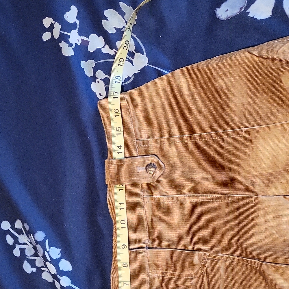 Skirt - Picture 9 of 11
